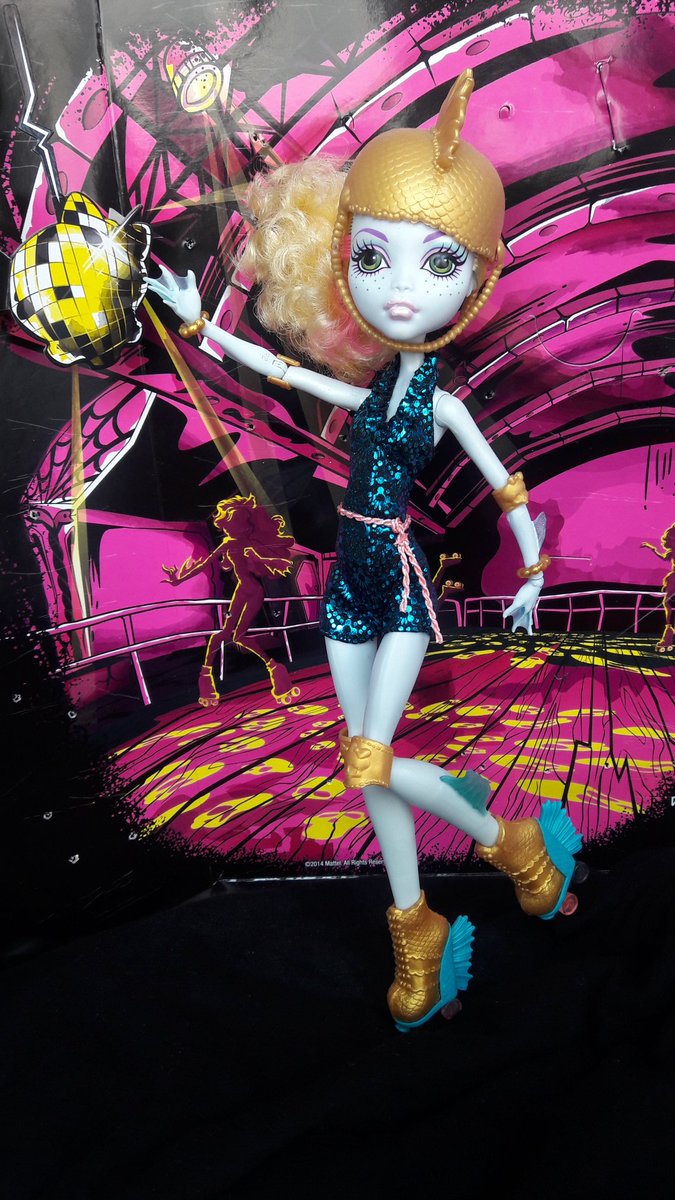 Sergioo506's tweet photo. #LagoonaBlue & #GillingtonWebber
#MonsterHigh #GilWebber
#WheelLove #AmorSobreRuedas #Anniversary #Aniversario #Love #Amor @MonsterHigh https://t.co/L99KjazbJz