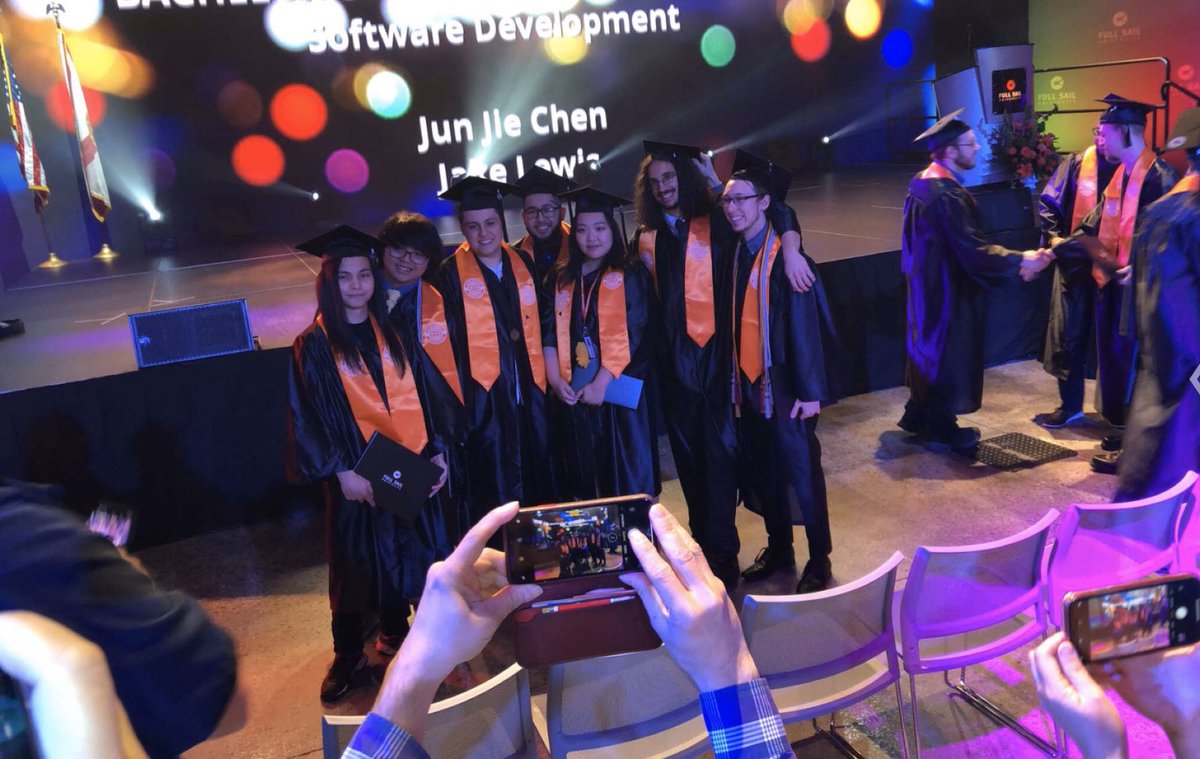 kwonsoodva's tweet photo. Me and my Full Sail brothers. Love you all ♡♡
@JAgron_  @gd_fuentes @AshDavisiv @AlexAndJackWhoDontHaveTwitter https://t.co/EotVTARj9h