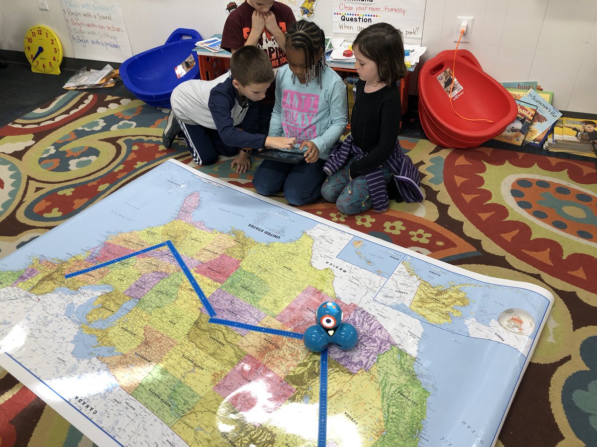 MichelleWoosle1's tweet photo. We are #owlaboard to learn about Native Americans...we read books and picked out main idea and details about each region, and programmed Dash to lead a tour across our country to teach others what we learned! It’s been#owlsome to learn about other cultures @OakviewElem https://t.co/jRFwpEfJxV