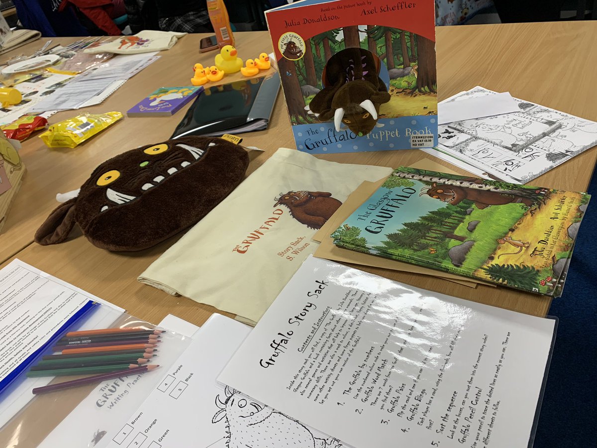 EYKilwinning's tweet image. Stewart’s story sack was inspired by his son’s love of the book and included “the Glasgow Gruffalo” to compare Scots language to English