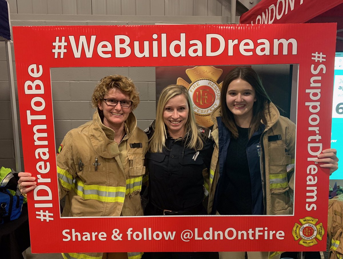 ShannonCByron's tweet photo. Hoping my young cousin truly understands she can #dreamtobe ❤️ @Build_ADream #ldnont #dreamlondon #family https://t.co/ggiZ7SRRCs