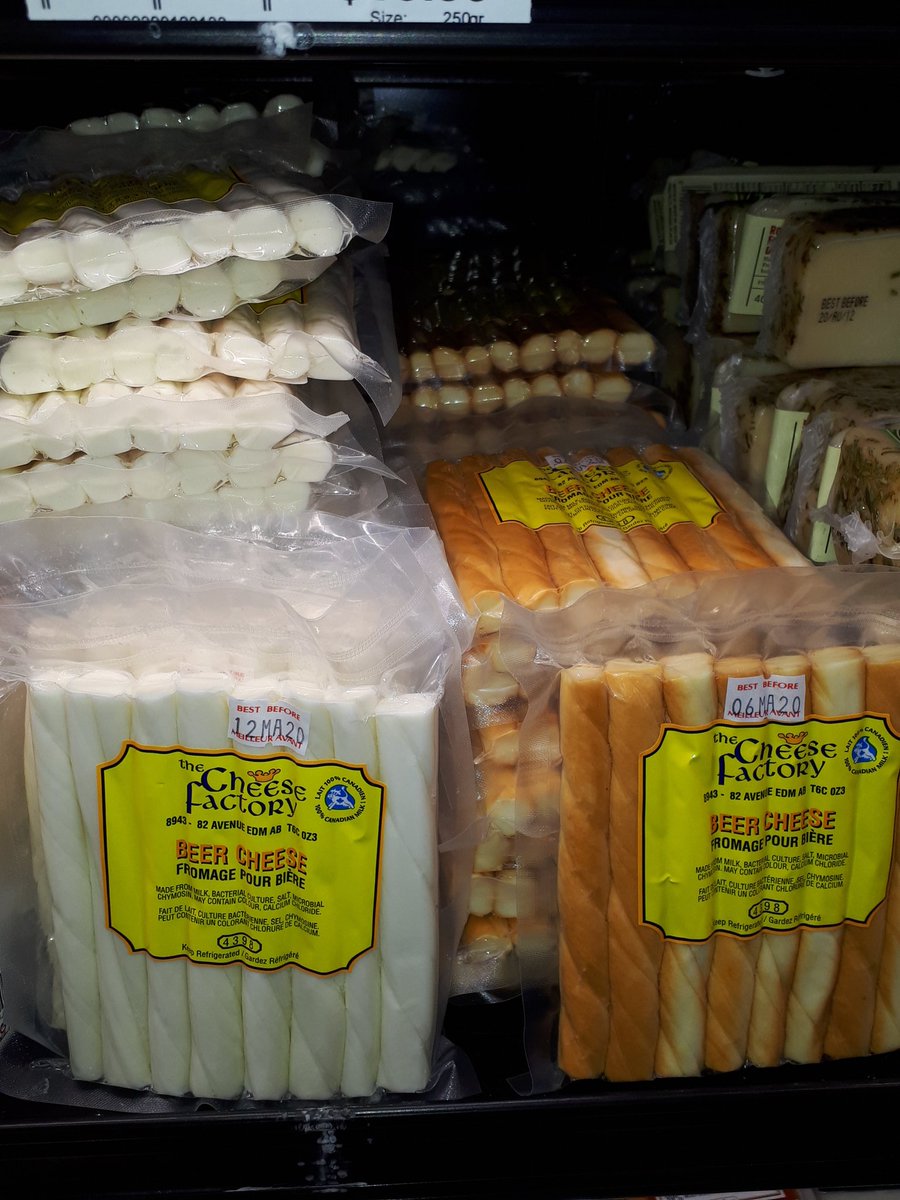 Was <a href="/MercatoFoods/">Ital Bakery Mercato</a> today and there was nothing short of amazing...plus they sell <a href="/TheCheeseFacto1/">Thecheesefactory</a> beer cheese!!