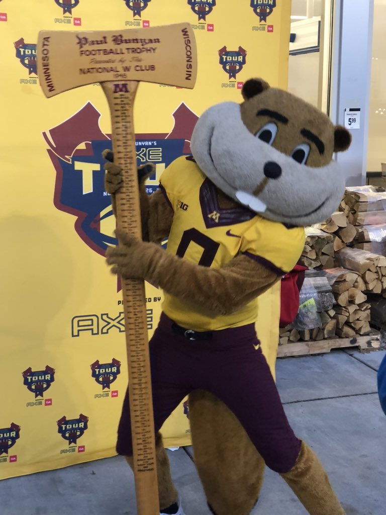 Excited to be out here at <a href="/cubfoods/">cubfoods</a>, presenting our donation to <a href="/kare11/">KARE 11</a>’s <a href="/PerkatPlay/">Eric Perkins</a> for <a href="/2harvest/">Second Harvest Heartland</a>! Way to go #TeamPerk and let’s bring the win home for the east metro!