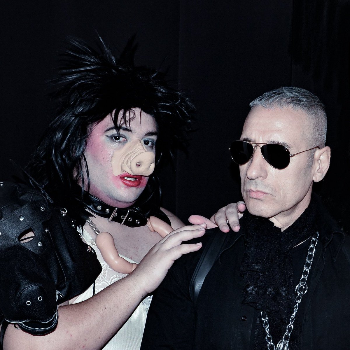 lolita_express's tweet photo. 👽👽 #NewProfilePic .
.
#lolitaexpress #concert #electroglam #underground #music #estrellaxtravaganza #luismiguélez #electropop #punk #dance #clubkid #show #barcelona https://t.co/ymDxeR4JkP