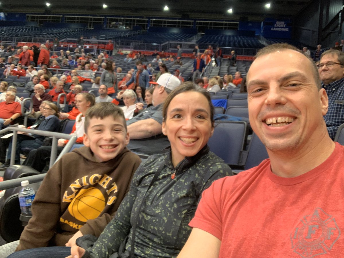 #Dayton6th Go UD women!!!!