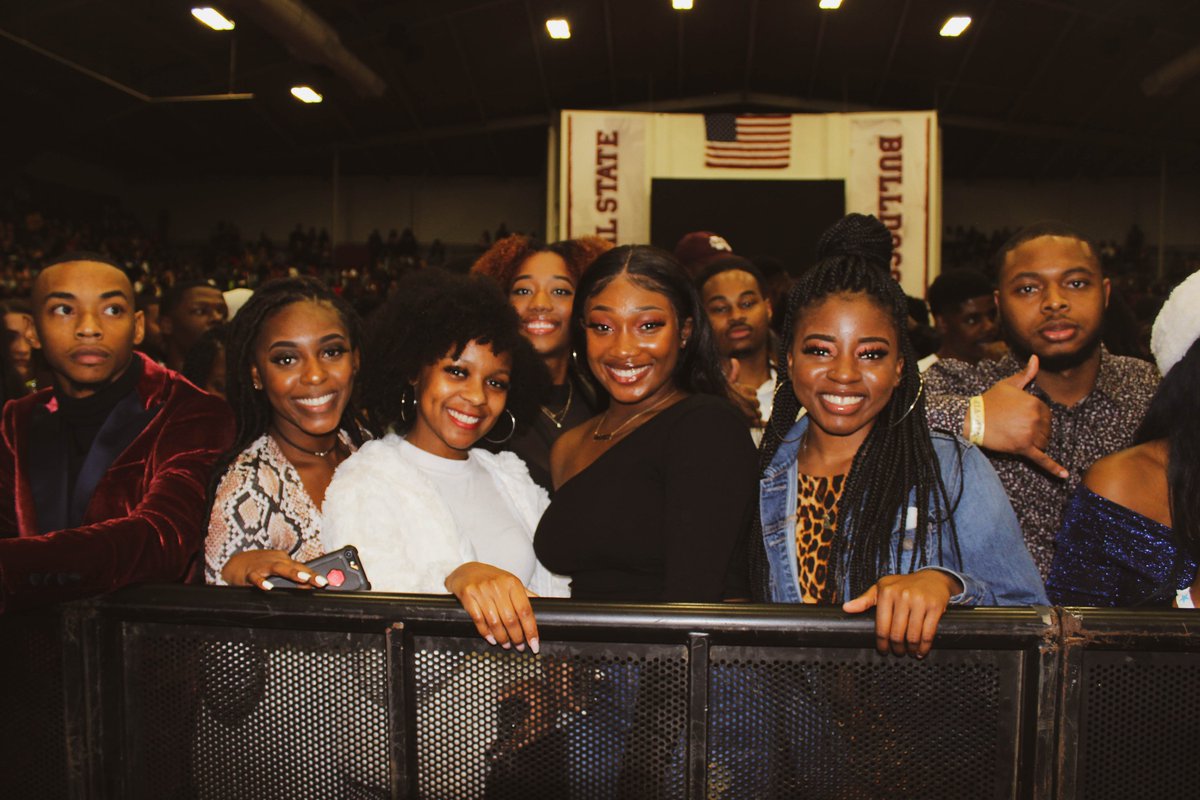 MSU_SA's tweet image. We are so glad we had the opportunity to partner with @Music_Maker and @NPHC_MSSTATE to bring @jacquee
to Mississippi State Friday night for the Homecoming Concert! What a show!!!