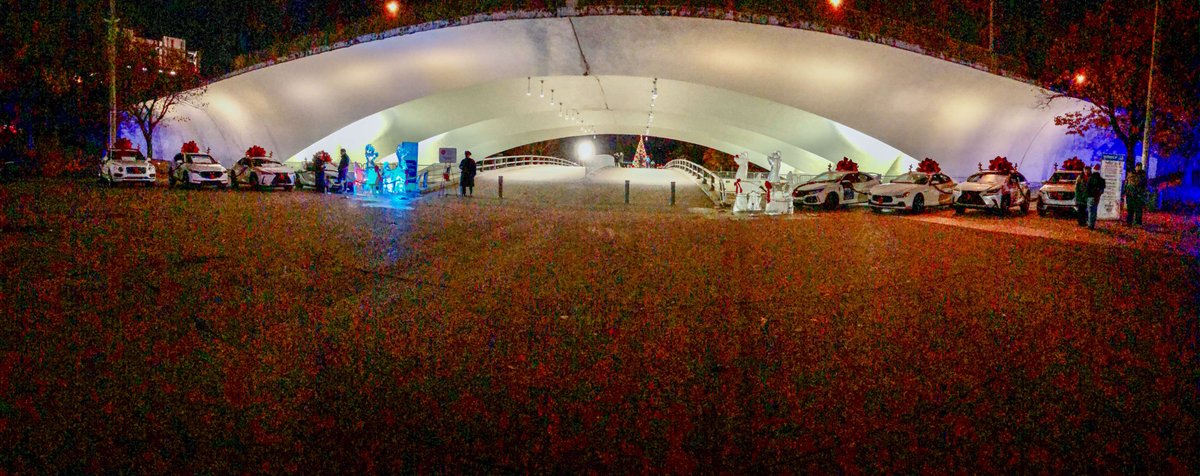 RohrichHonda's tweet photo. Did you sπ us at #SantaSpectacular? Did you pose?
Post a pic with #RohrichRide tag! Someone has a prize waiting! https://t.co/TQ4wjQoVqO