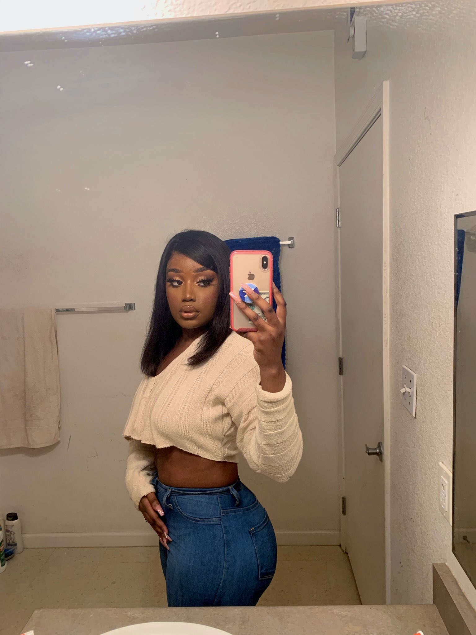 WAVYEMMA 🫧 on X: brown skin girl 💗 t.coPU7ARNiHy8  X