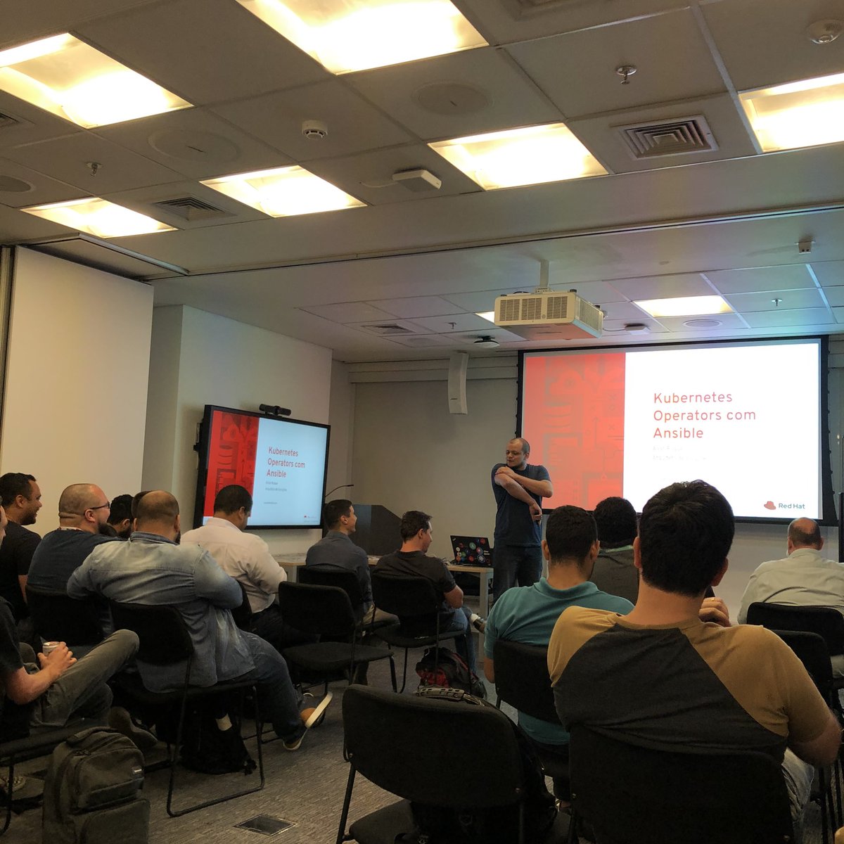 Back to Back events <a href="/vmware_brazil/">VMware Brasil</a> office! Today is #CNCF meetup and we have <a href="/RedHat/">Red Hat</a> over! #kubernetes #pacific #ansible #CNSP