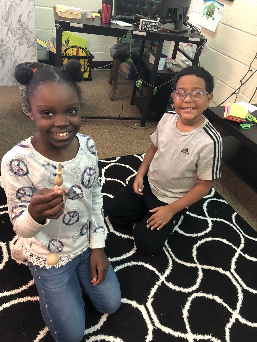 Fourth grade had the best time during our Colonial Day! We got to learn about the daily lives of kids during the time period. We made our own butter, wrote with quills, and played colonial games! #PremierStartsHere <a href="/PontiacElem/">Pontiac Elementary</a>