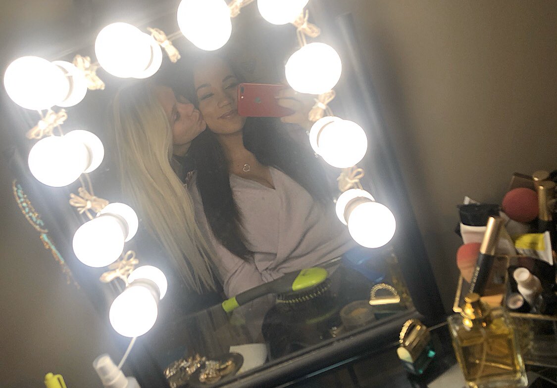 heyshantehey's tweet photo. Having a great time at blue &amp; @ashlyn_anson the best roomate bff helped yah girl get ready so I’m happy look good feel good 💕 https://t.co/quT7Ln9QwD