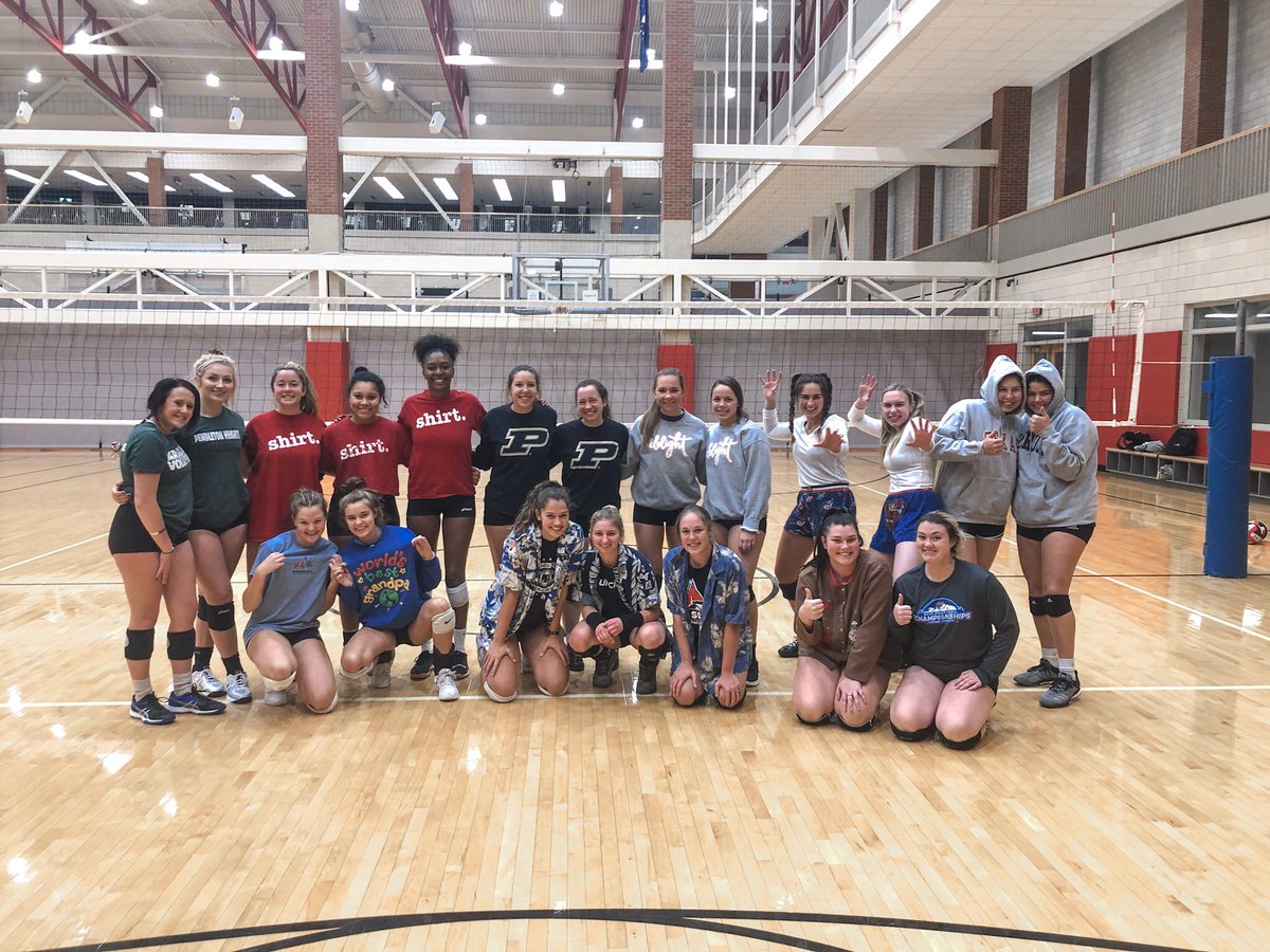 bsuwcvb's tweet photo. 👯‍♀️ 👯‍♂️ ❤️ ❤️ https://t.co/o8ZZwXk1DX