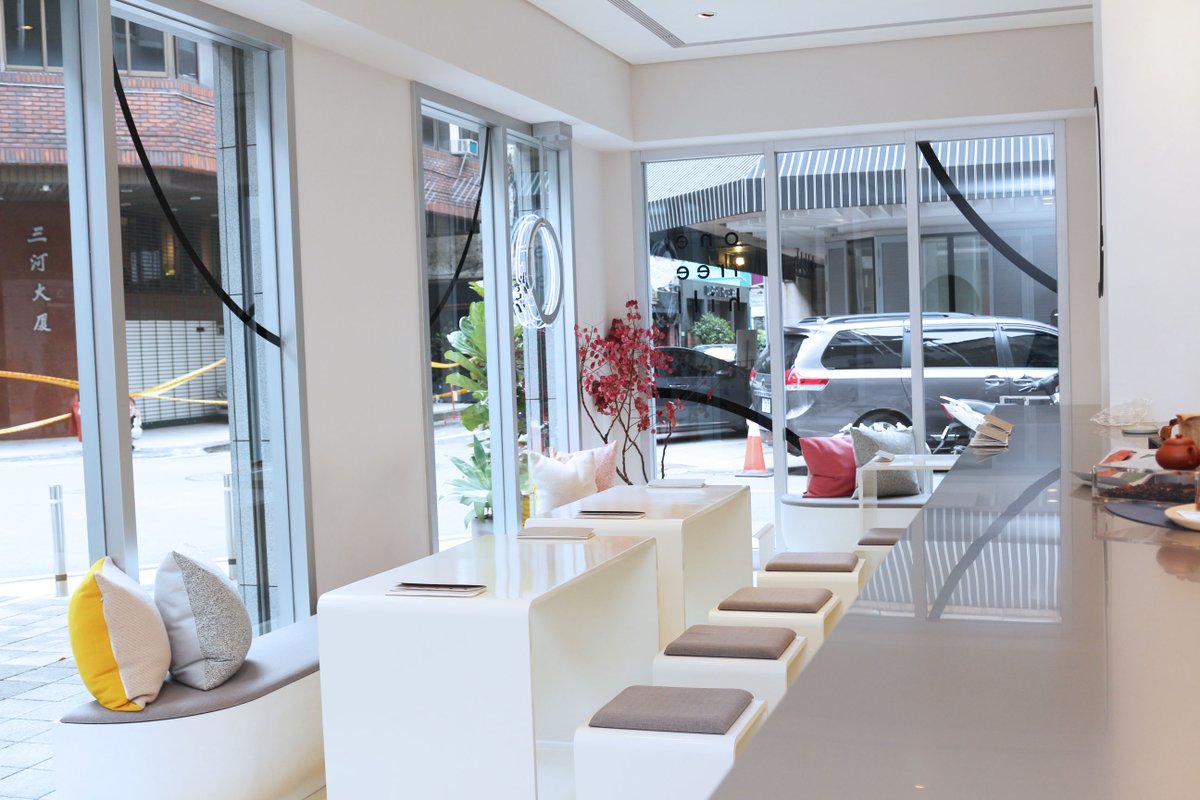 台湾旅行情報ガイド 台北ナビ スイーツ情報 Oth Taipei One Tree Hill Taipei T Co 5n58kxxyum モダンでおしゃれな空間で まるでフレンチのコースのようなティーセットが楽しめちゃいます カフェ 台湾茶 お茶スイーツ おしゃれ