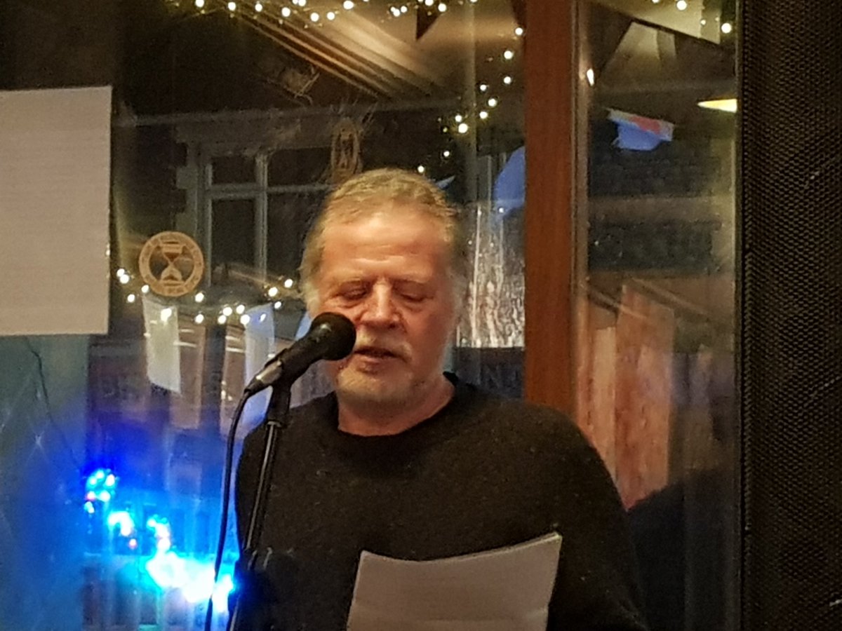 2. Journalist, Andy Morgan entertaining the crowds <a href="/alchemy198/">Alchemy198</a>