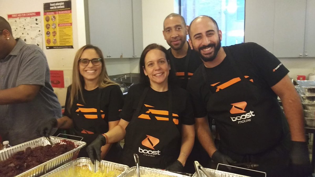 Shout out to our entire NYC team & @Nbnetsolution for helping us feed 70 folks at @SafeHorizon @LMJPSPG @JayMiglionico @Dk1team1dream @SPG_NYC #Hish @BoostLani @SPG_SCT @DianaSprint @anewton_SPG @mattmspg @spgwill @fab_spg @SPGKugel @SPG_Barwell @Romi_NWSNY What a day! @HOT97