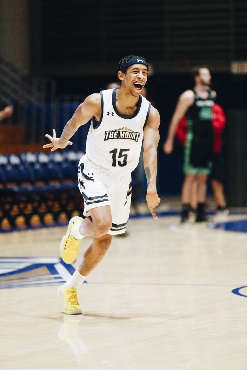 duncan_slade's tweet photo. Electric⚡️

Mount St. Mary's defeats Utah Valley 64-61 https://t.co/GzG1k7n9gf