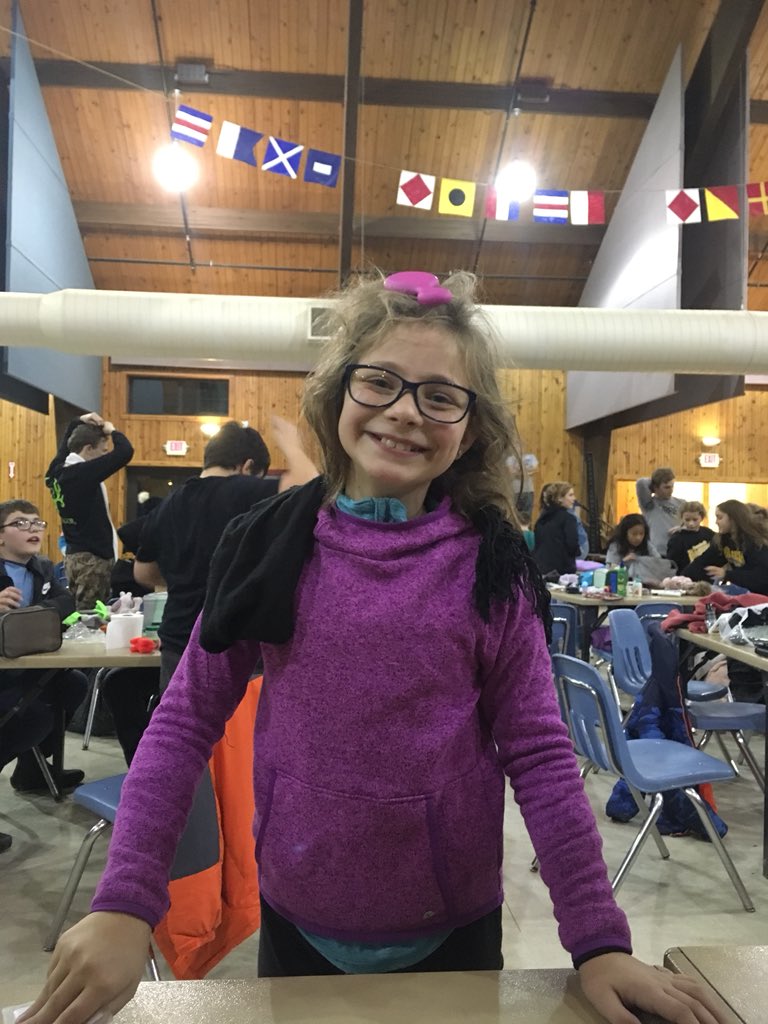 JAG5thGrade's tweet photo. Bad hair day!! https://t.co/gLVwCrTwGN