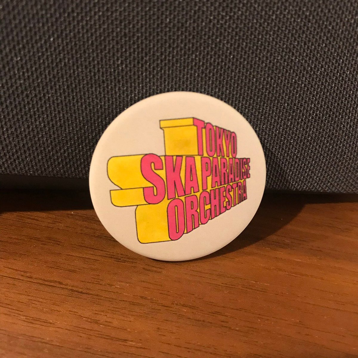 🎸加藤隆志 JUSTA TEE(L)着用中‼️ オレンジのスニーカーと共に