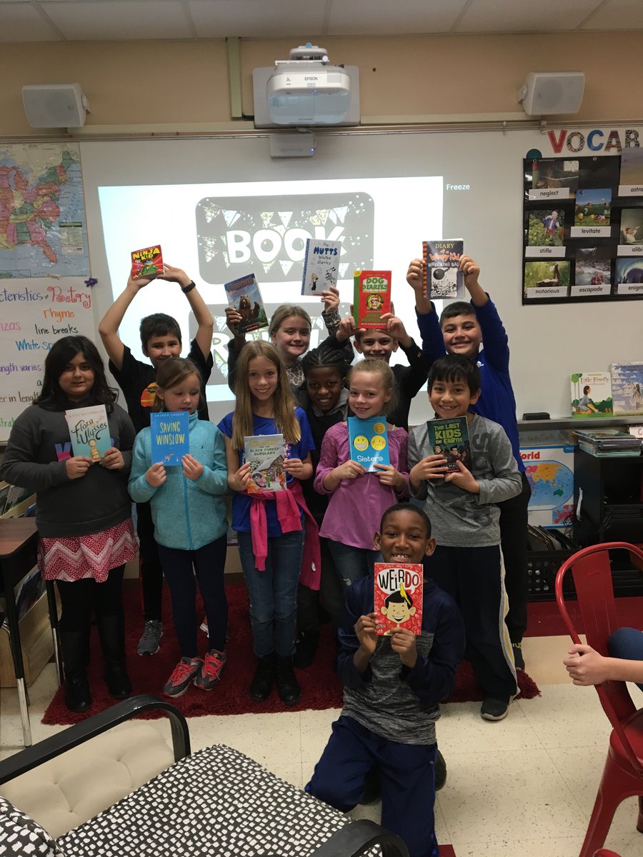 Union4thgrade's tweet photo. Book Raffle #2 was a success. Nothing better than a new book to read over the break. @LakotaUnionElem https://t.co/ChGHGsGtvN