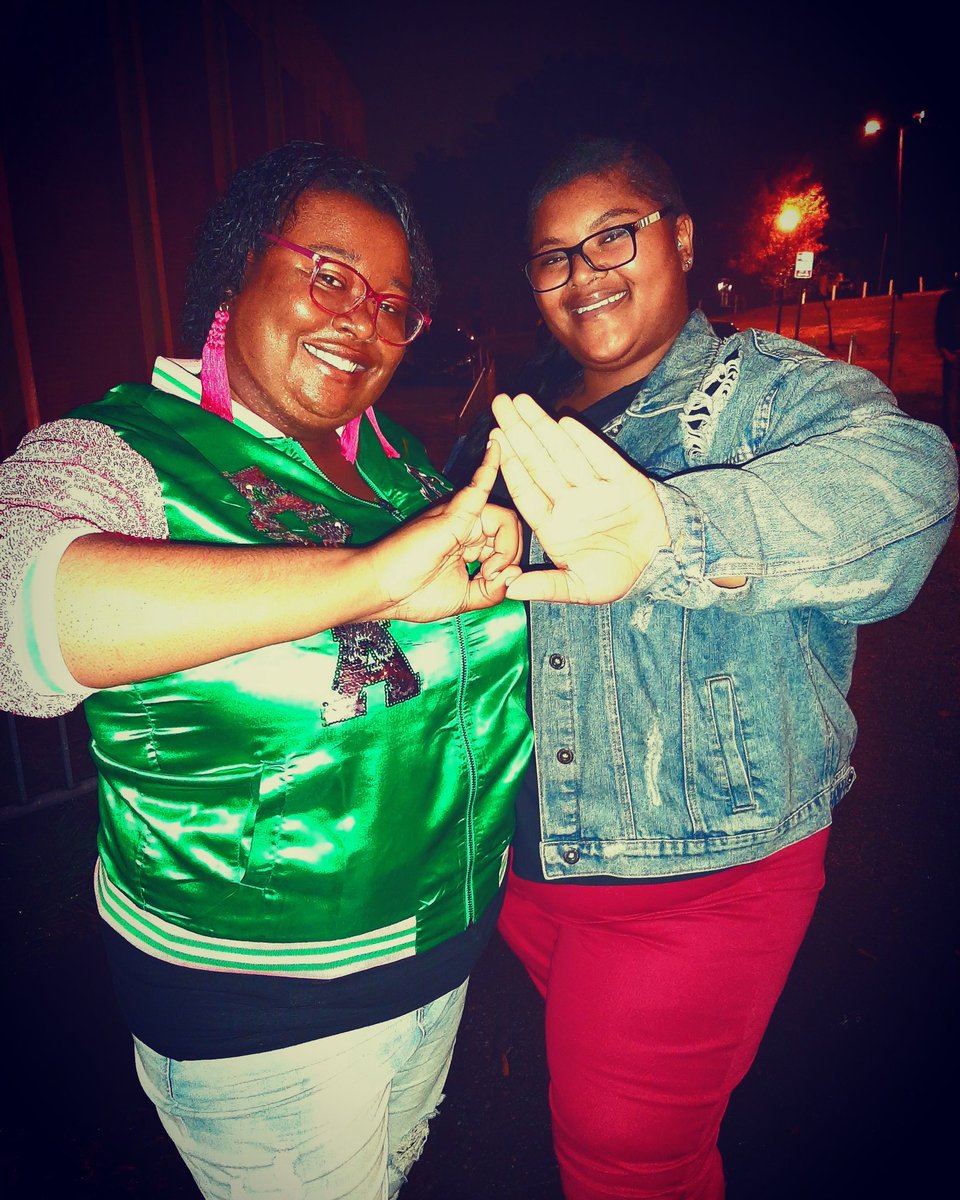 JCSUNCNW's tweet photo. N-Sister Spotlight💡 Immediate Past Section President, Brittany Patrick, congratulating our current Section President, Shayla Sims, on becoming a member of Delta Sigma Theta Sorority, Inc. 💚💕❤🐘🖤 
Congratulations Madam President, we are very proud of you!💜🧡 #ncnw #dst1913 https://t.co/T8g03bnbpk