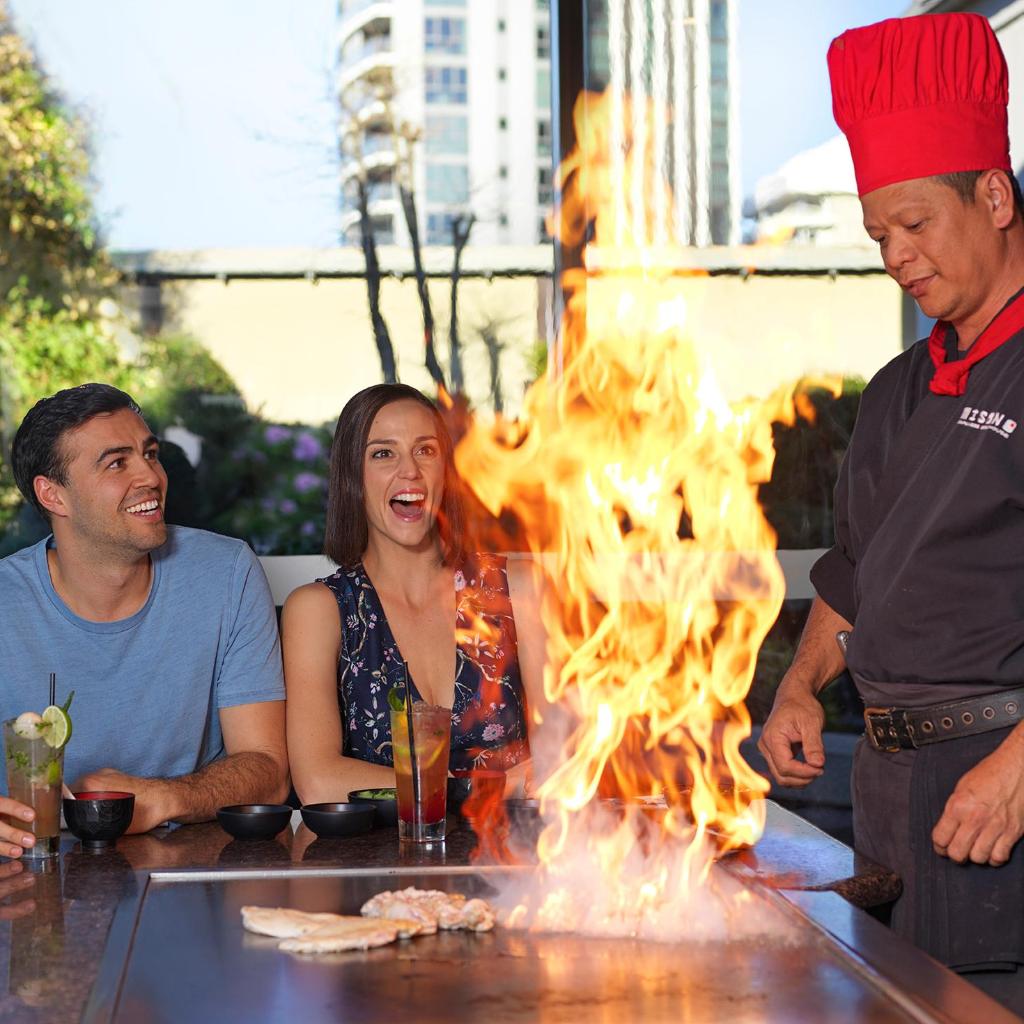 JWMarriottGC's tweet photo. Why Cook Wednesday? 🤷♂️ Mid week banquet specials available 🥢
Reservations 07 5592 9800
.
.
.
.
.
#spmarriott #surfersparadisemarriott #misono #teppanyaki #sushi #hotel #resort #food #tropical #paradise #travel #vacay #visitsurfersparadise #hellogoldcoast #mygc #MarriottBonvoy https://t.co/Gv4KDG0ceq