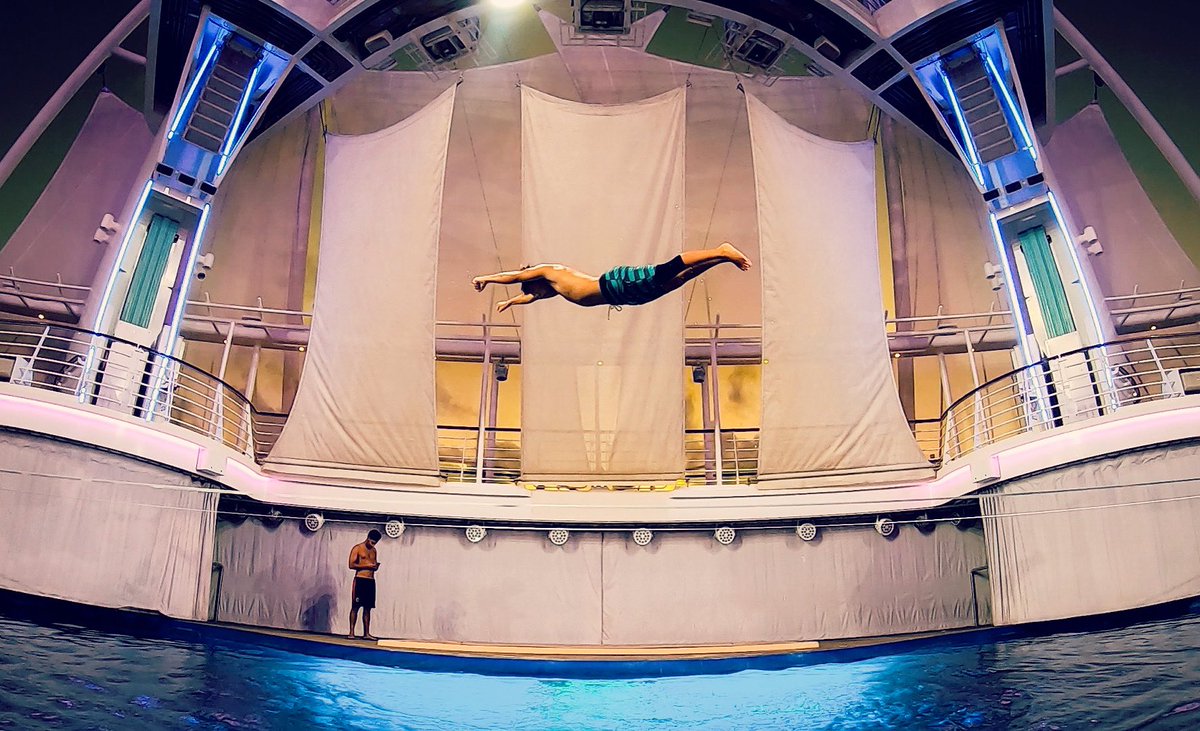 si_itsuki's tweet photo. superman🦸🏼♂️
@gopro @goprojp
#slackind #exaler #slackline #properformer #hydroflask #goprojp #cwx #oofos #douchebagsjapan #royalcaribbean #スラックライン #goproのある生活 #ゴープロ
#rccltalent #lifestyle https://t.co/fkqvBDZZi6