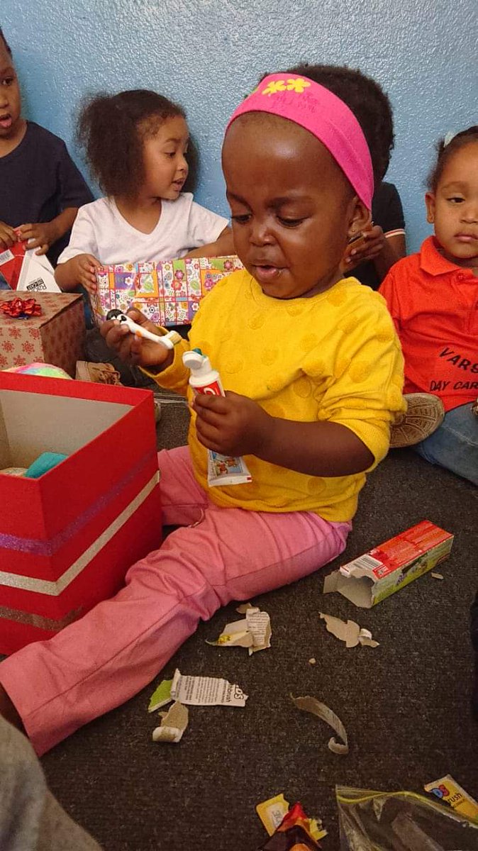 SantaShoebox's tweet photo. I want to brush my teeth RIGHT NOW! 😂😂 https://t.co/ZN66gbL9vF