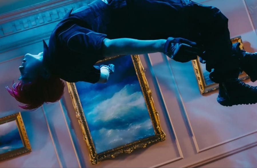 mypreciouskjm's tweet photo. pense que eso era un paracaidas cuando en realidad es junmyeon jajsjsjsksk soy la peor 

#TimeForOBSESSION @weareoneEXO https://t.co/w5dDYKkSLX