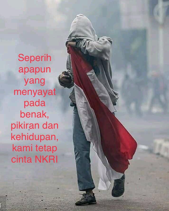 Seperih apapun yang menyayat pada benak, pikiran dan kehidupan, kami tetap cinta NKRI.

#BebaskanLuthfi