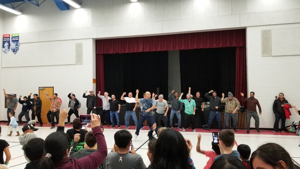 FSSchoolCouncil's tweet photo. Parents and kids all had a great time tonight with Coach Miguel! https://t.co/18GsqTtST0