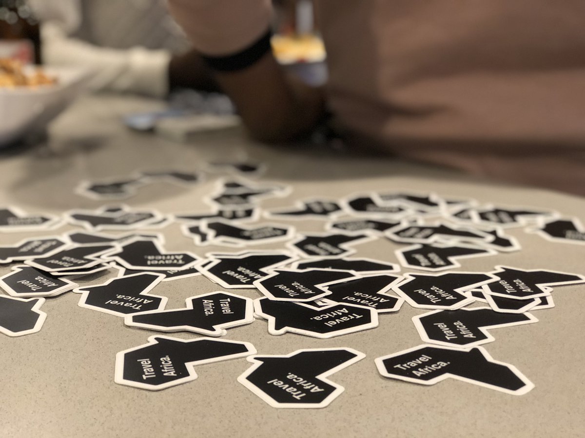 sasyrae's tweet image. I was really pleased with our hiring mixer tonight. S/o @chippykennedy for the idea. 100 RSVPs - more than half showed up. Not just to get a job at @TstmkrsAfrica but to SEE each other. #codetheculture is a thing #thisiswhywebuild