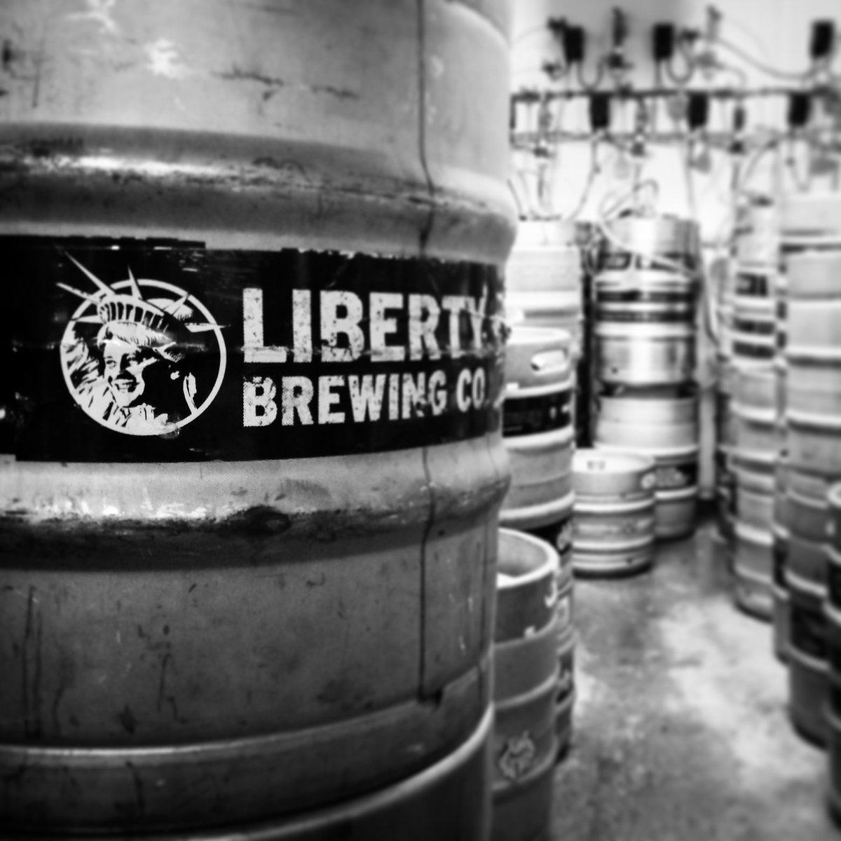The kegs have arrived and we are a go for Friday!!

@libertybrewingnz GO LARGE is going to be nuts, 12 kegs of delicious beer pouring, hot wing challenge and ping pong.

Yep that's your Friday night sorted....