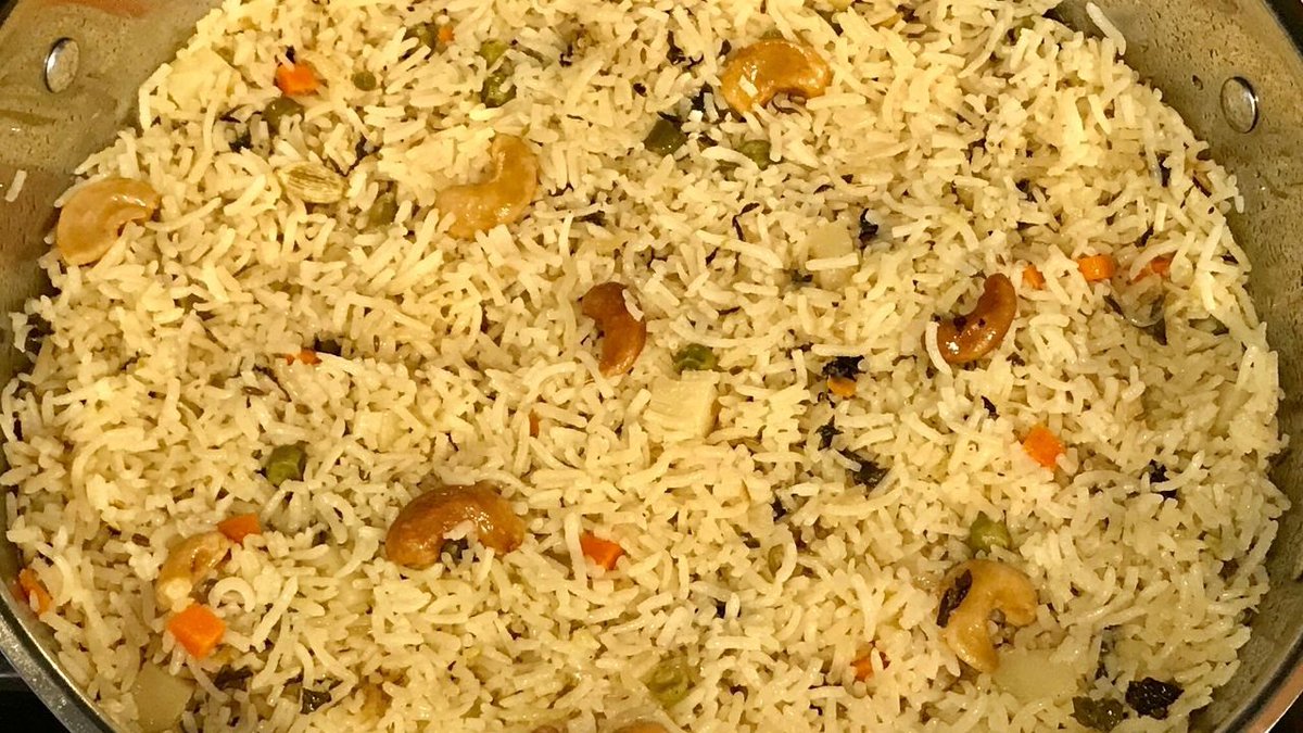 MyKitchenNoRule's tweet photo. Vegetable Pulao https://t.co/uV7YsntReV #pulao #recipes #veg #VEGETABLES https://t.co/U2yeSkOfoc