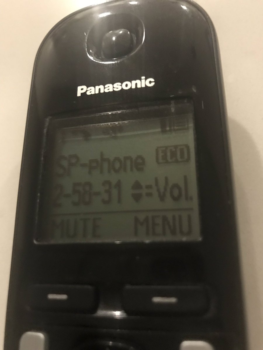 ppargiris's tweet photo. @Shawhelp Two hours on hold only to have call answered and then be transferred with another hour on hold! Is this customer service??!! Calling @TELUS tomorrow...unacceptable IMHO. https://t.co/UNOVKZMYGx