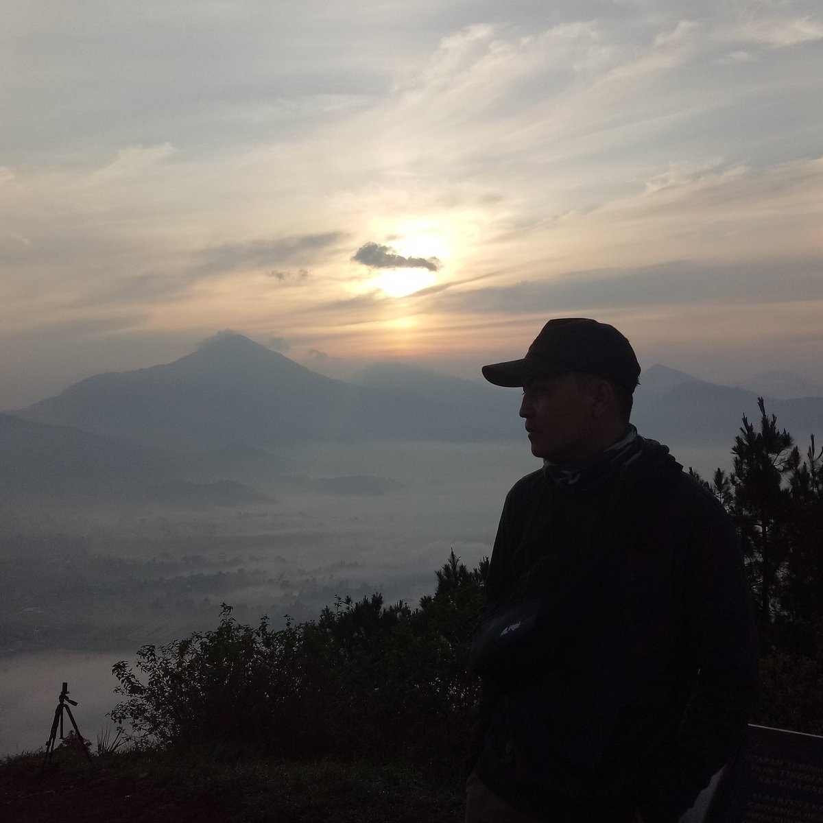 Anggara_Bdg's tweet photo. Cukup Nikmati...Jangan Sesali https://t.co/CzGhSU342E