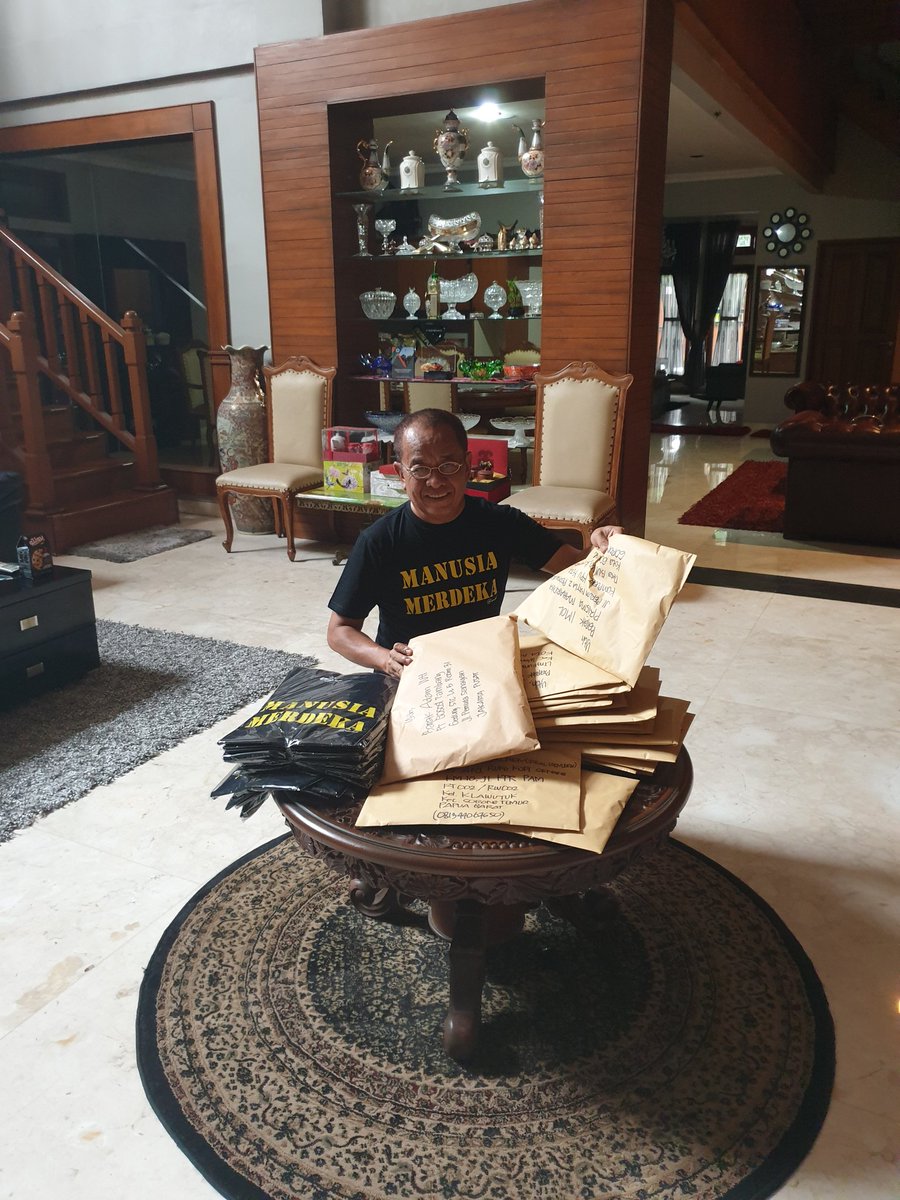 msaid_didu's tweet photo. Kaos #ManusiaMerdeka siap di kirim ke berbagai daerah https://t.co/BqNlAMMjcQ
