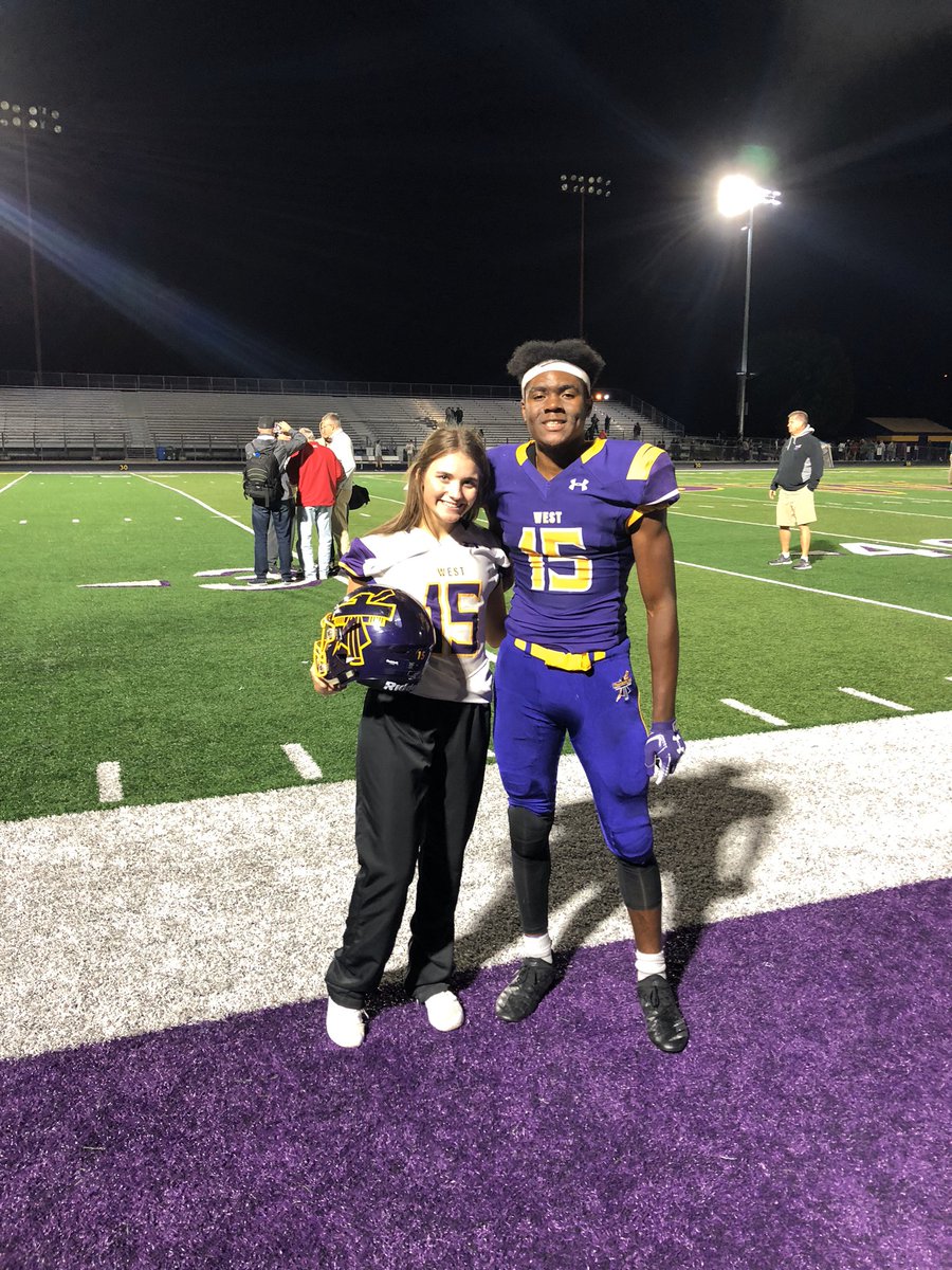 emercynn's tweet photo. Zavier, I’ve been blessed to watch you win our first ever state title, Now I got to watch you take the field one last time to win another state championship! Thank you for letting me be your biggest fan since freshman year:)Can’t wait to see what you do up in Lincoln#loveyouz❤️💍 https://t.co/nx0X8vMTCm