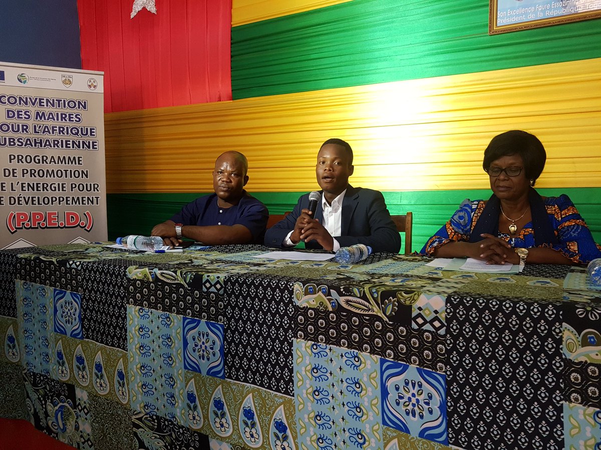 AJECC4's tweet photo. En directe du forum energie & emploi des jeunes á Tsévié
#FEEJ
#OJEDD
#AJECC
#EGENTOGO
#AFRIQUEECO100 https://t.co/9NlE3mfsx5