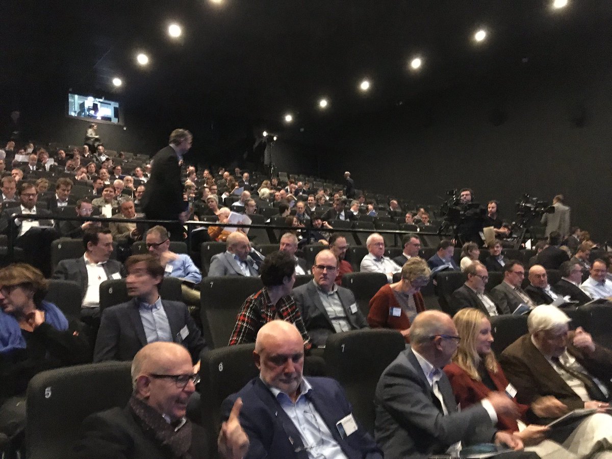 PushToTalk_Live's tweet image. Inspirerende VIl-summit van start gegaan. Van strategie, concept, inhoud tot eventorganisatie. Thema: Transformatie naar een “Zero Emission Logistics”? 

Inspireren-aspireren-connecteren 

#WeOrganiseYourConversation #PushToTalk #Mediamixer