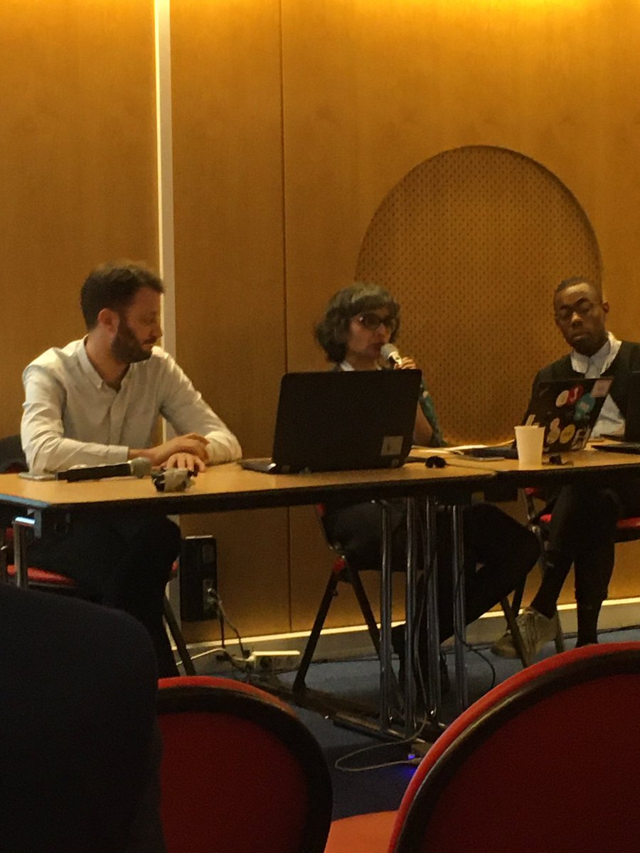 LaLoiDesOurs's tweet photo. En direct de la restitution de la #legalgamesweek l’évènement @OpenLaw_fr qui s’est déroulé le 20/09 à l’@ERAGE_ avec @UbisoftFR , une exploration du programme #formerlejuristededemain https://t.co/MB6T9ZaNCD