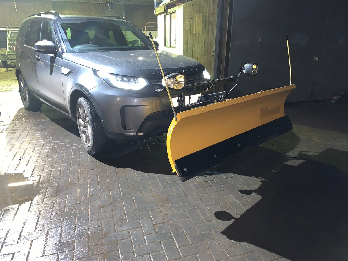 Our commercial <a href="/LandRover/">Land Rover Discovery</a> #Discovery5 fitted with <a href="/WarnIndustries/">Warn Industries</a> winch, <a href="/AndersonPowerP/">Anderson Power Products®</a> &amp; <a href="/meyerproducts/">Meyer Products</a> power connections, c/w front mounted receiver hitch. A comprehensively versatile vehicle, thought to be the 1st in the UK with this specification. Let the #winter work begin!