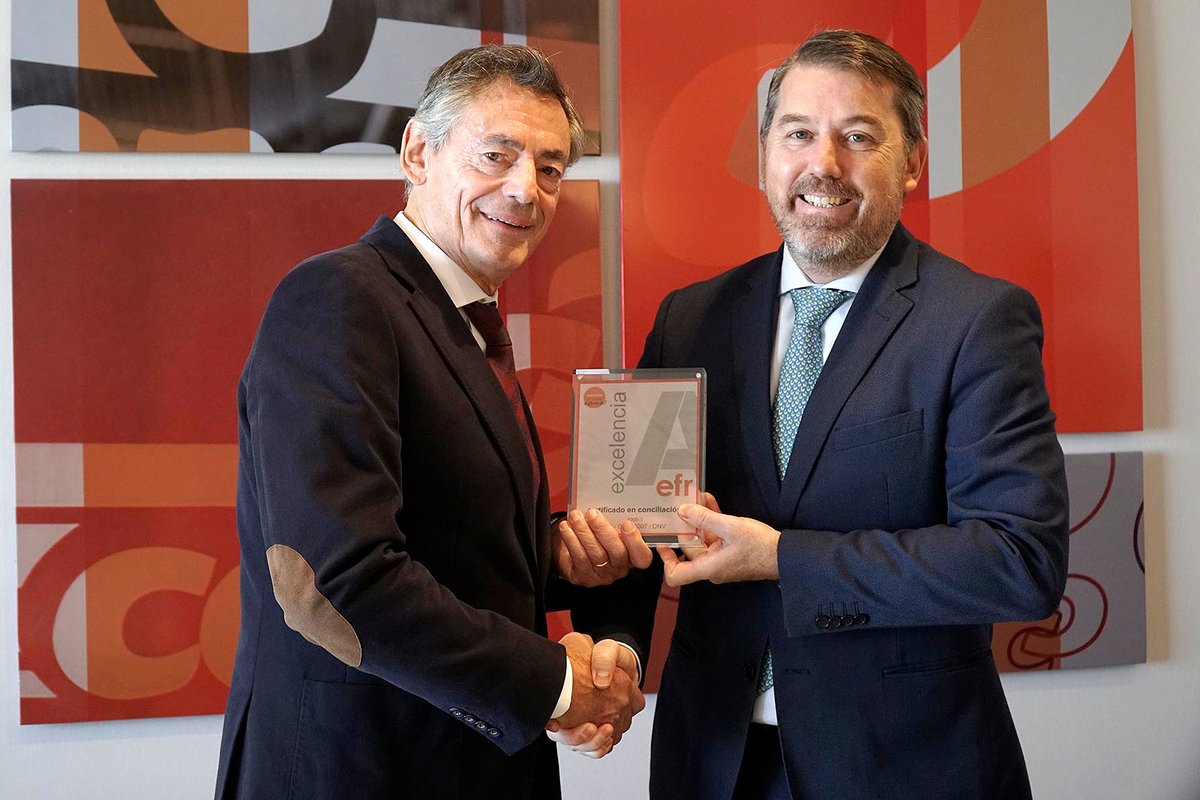 Consum's tweet photo. Consum obtiene la calificación de Excelencia 🏅 en el certificado efr por su gestión de la #conciliación 🧩

Es la única empresa del sector con este distintivo ☺️
@masfamilia 

Más info  🔗 https://t.co/zzmXkgjQB8 https://t.co/oWdsqoN9SZ