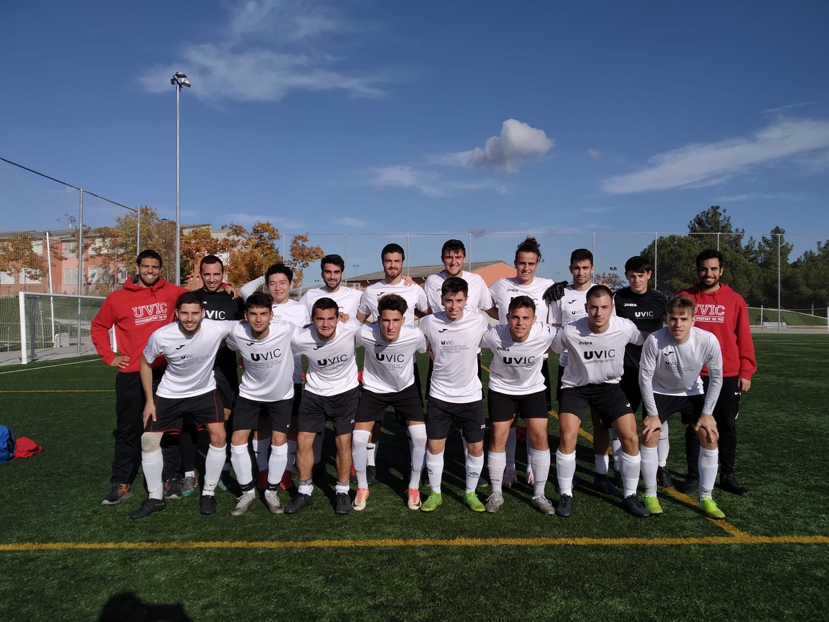 Avui, és el torn del Campionat Cat.Universitari de futbol 11 a #Sabadell <a href="/esportcat/">Esports</a>uni Molta sort nois! @esportcat <a href="/laxarxa/">La Xarxa</a> <a href="/uvic_ucc/">UVic-UCC</a> <a href="/UVicLife/">UVicLife</a> <a href="/UVic_FEC/">Facultat d'Empresa i Comunicació de la UVic</a> <a href="/UVic_CAFE/">UVic_CAFE</a> @UVic_FETCH <a href="/estudiants_uvic/">UVic_COES</a>