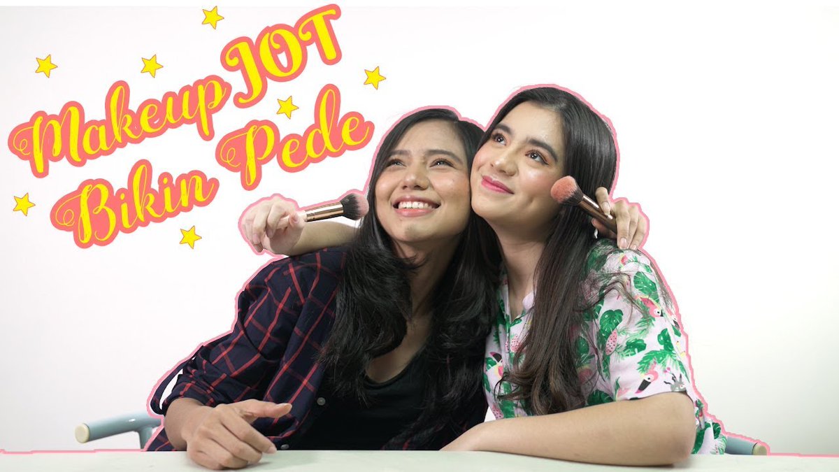 VNKDFNDR's tweet photo. 💄 MAKE UP ALA IDOL DIJAMIN TOKCER!! | Kiat Rupawan https://t.co/Is3I8RBnOT @Rachel_JKT48 @Vanka_JKT48 #CHELVAN #JKT48TV

Apakah benar makeup JOT bikin pede? Dan akhirnya yaaa duo ini kembali lagi 😭 https://t.co/Qu21iCrgR2
