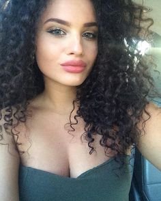 bernardtchad's tweet image. Its cheap to go Zurich, airlines have to drop the price to attract tourists.  Lots of attractive Albanian tourists in Baden (West Zurich)