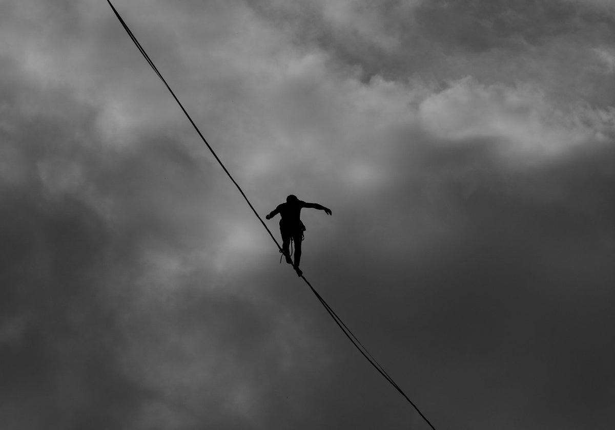 PioneersPost's tweet photo. NEW: Social investors and venture philanthropists agree that taking risks should be core to the DNA of those investing *for* impact – but are they clear about who’s shouldering those risks?
The latest in our #ImpactPapers collection:
https://t.co/ld4zvNvFYX #impinv https://t.co/howKPUe9im