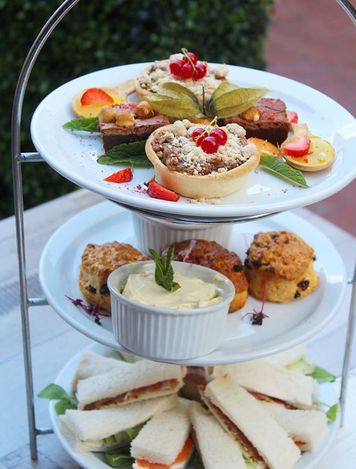 Fancy a quintessential afternoon of sipping tea and nibbling on sweet treats with your dears? Then our top picks for afternoon tea is the list for you.

<a href="/TerreaTerre/">Terre a Terre</a>, <a href="/BohemiaBrighton/">Bohemia Brighton</a>, <a href="/metrodeco/">Metrodeco</a>, <a href="/GrandBrighton/">The Grand Brighton</a>
designmynight.com/brighton/whats…