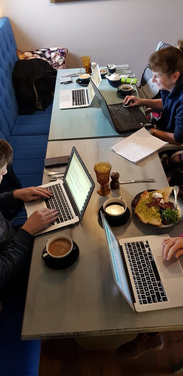 Working together in #galway at the <a href="/gourmetfoodparl/">Gourmet Food Parlour</a> with <a href="/katerinabohlec/">Katerina (💫,💫)</a> and members of <a href="/networkgalway/">Network Ireland Galway</a>
#remotework #WorkFromHome #collaboration
