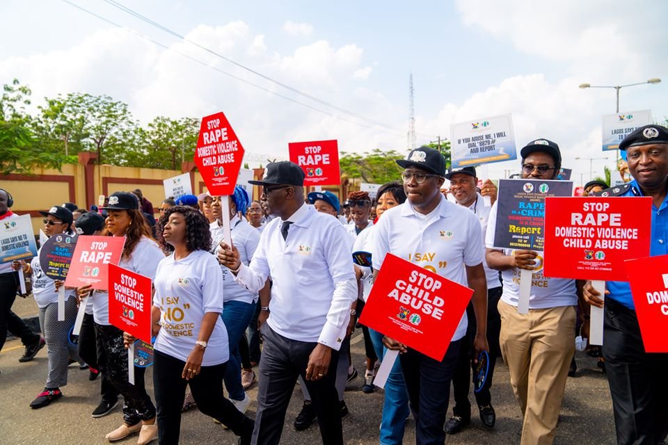 lagosgist_'s tweet photo. Lagos State Governor, Mr @jidesanwoolu alongside his wife, Dr @JokeSanwoolu,HOS @HMOKUNOLA1, Mrs Oluremi Hamzat led a βWalk to Commit and Actβ Rally at Lagos State Command Center, Alausa.
November 26th, 2019
@DSVRT
#ForAGreaterLagos #NotInMyLagos
#LagosGist #Saynotorape https://t.co/9HXLEjCxFs