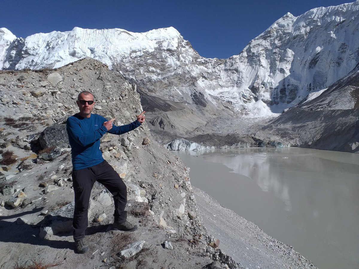 Insolidavity's tweet photo. #glacierlake jump😎 land😏 pose🤔 5000m #islandpeakbasecamp #nepal #threepasses @thisweekinnepal https://t.co/T7iCb7dzvG